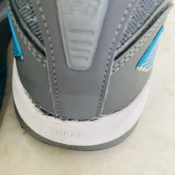 NEW BALANCE {10.5} Running Shoe 1540v3 Gray and Blue - Picture 12 of 12